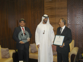 Chairman & CEO of Pacific Controls presents the most accredited LEED Certificate Plaque